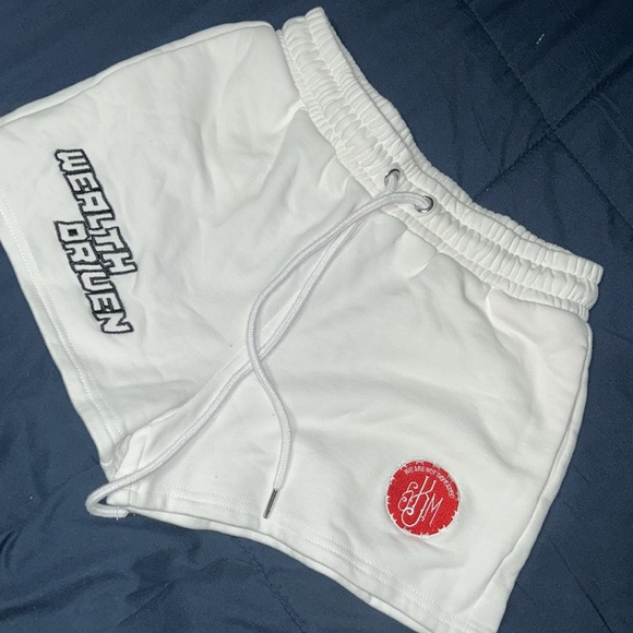 SKM crop and short set M/L - Picture 3 of 6